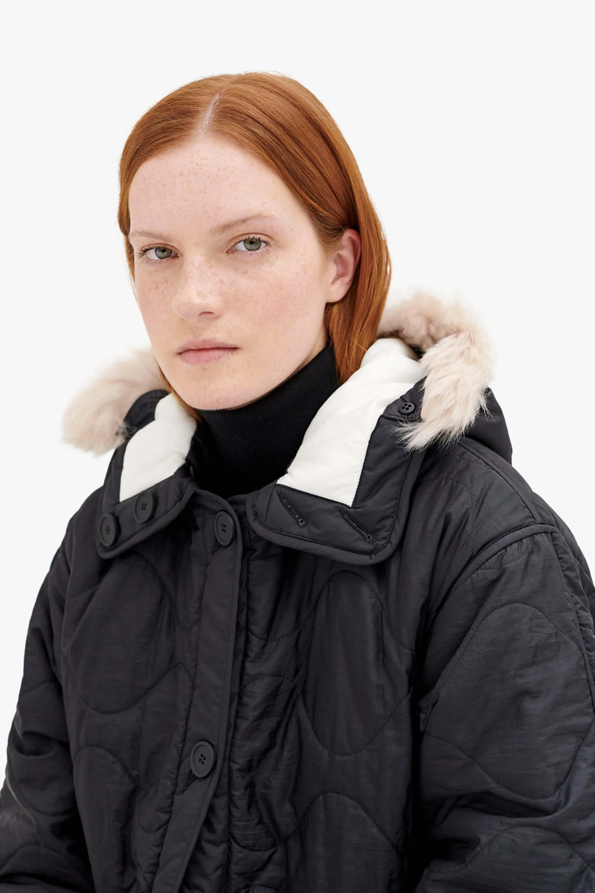 Quilt Hood Shearling Trim - White / Black